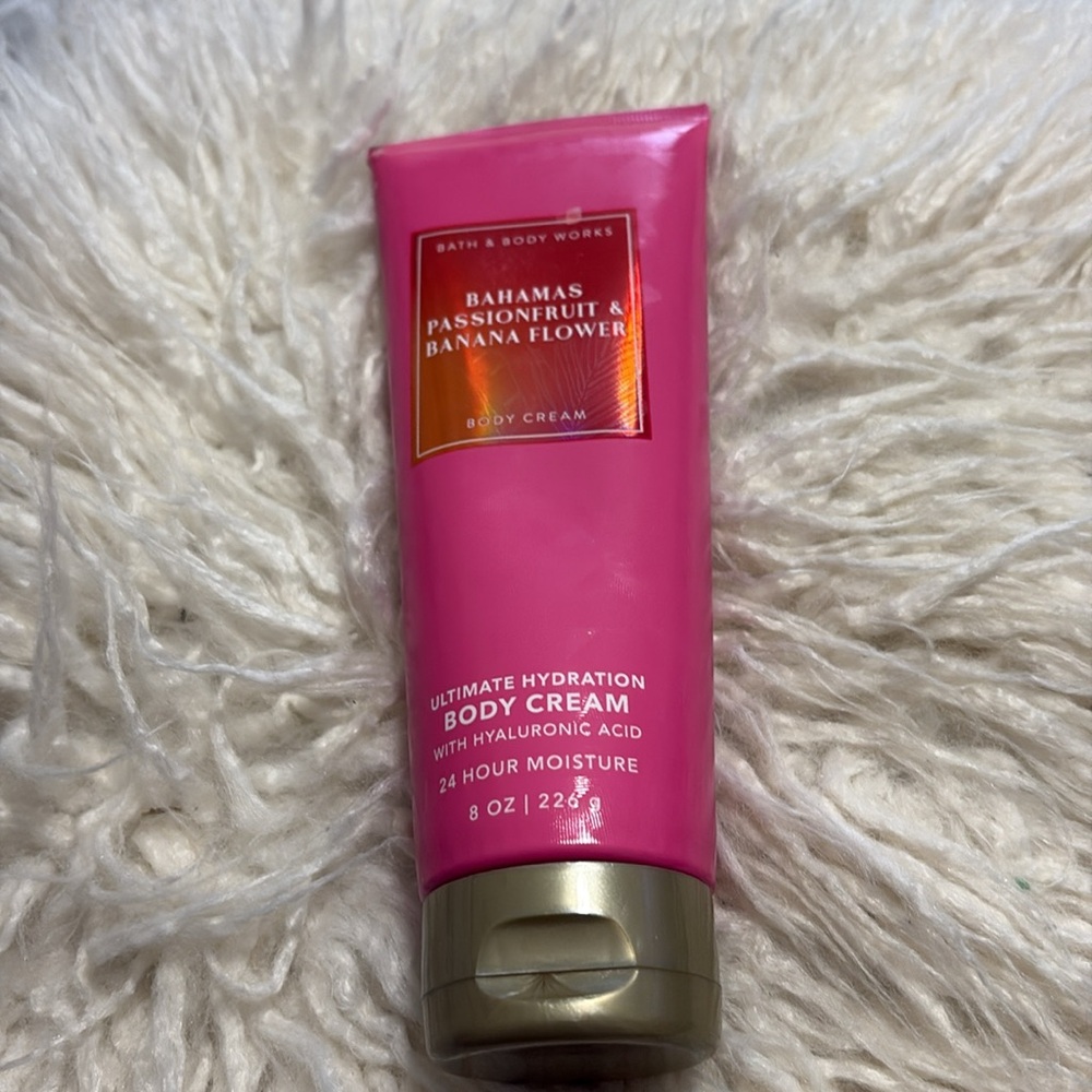 NWT! Bath and Body Works set! - Picture 3 of 6